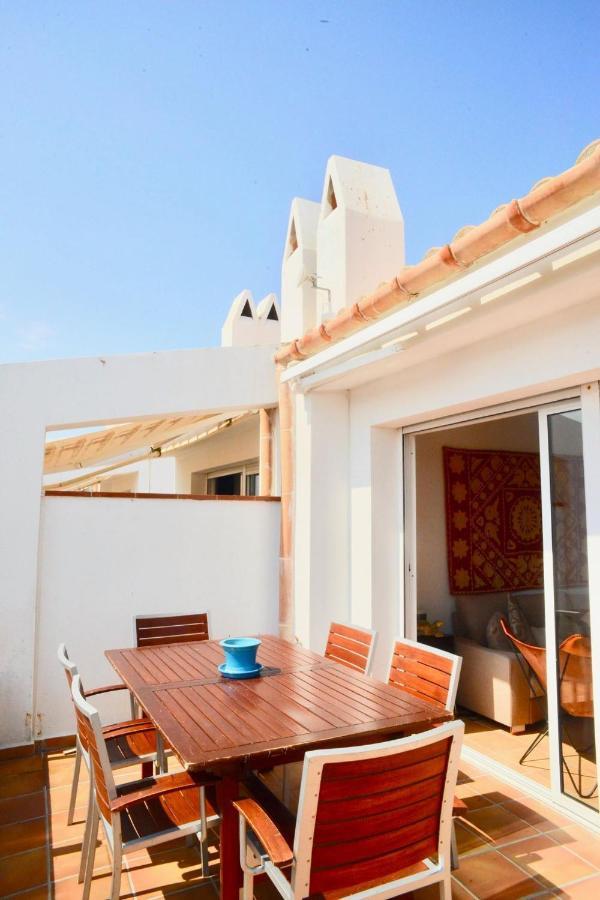 Beachfront Duplex With Terrace And Sea Views - Cadaqués Eksteriør bilde