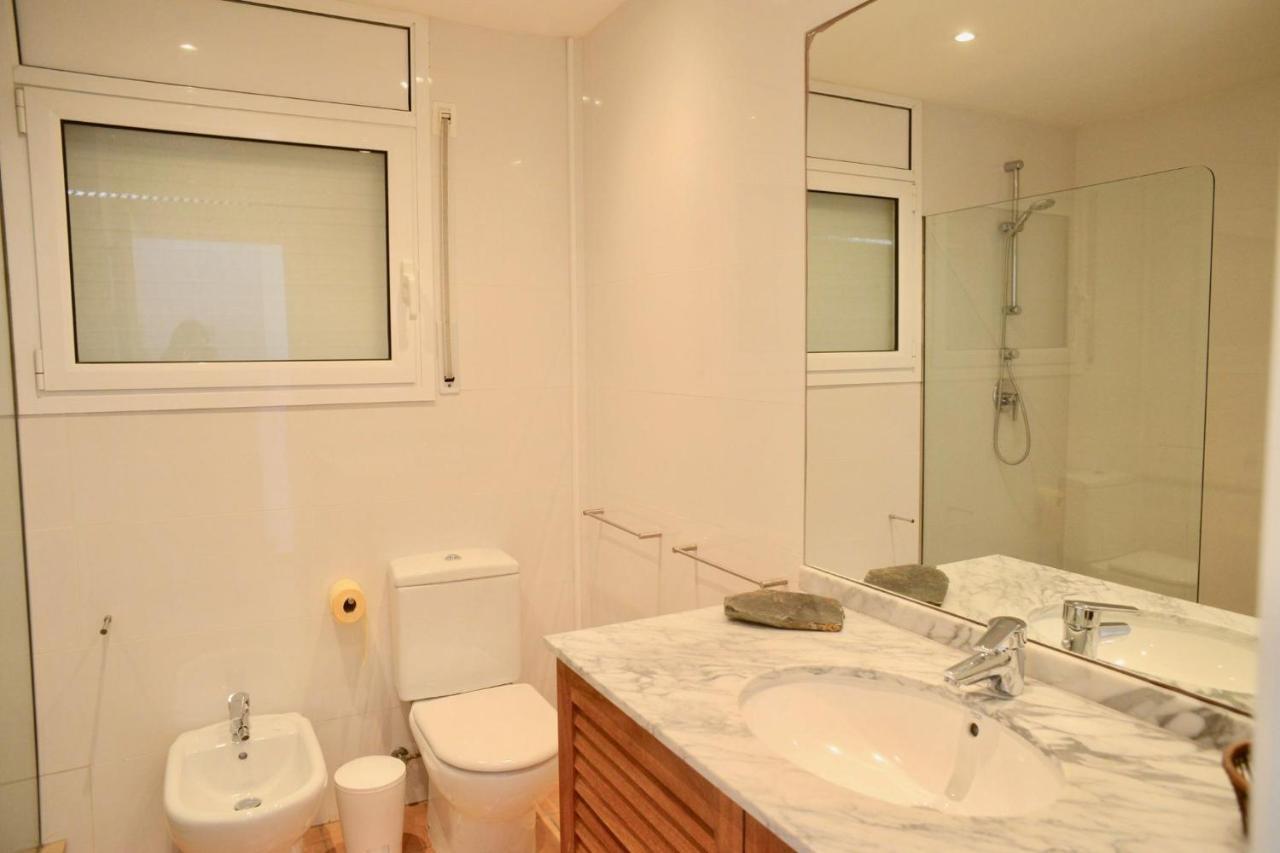 Beachfront Duplex With Terrace And Sea Views - Cadaqués Eksteriør bilde