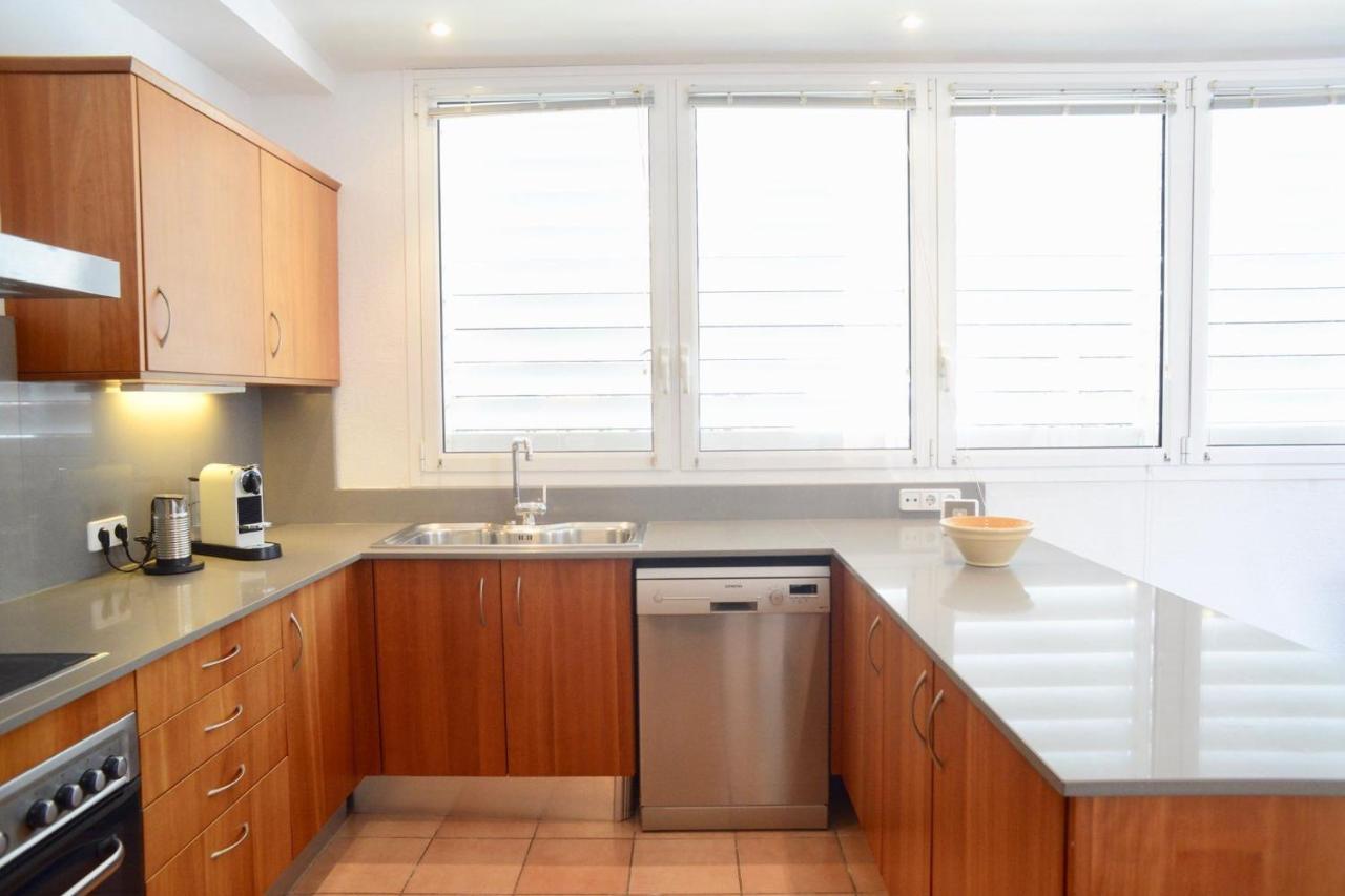 Beachfront Duplex With Terrace And Sea Views - Cadaqués Eksteriør bilde